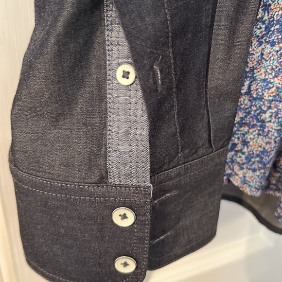 Robert Graham Tailored fit 3X Blue Chambray with Floral front - Picture 2 of 14